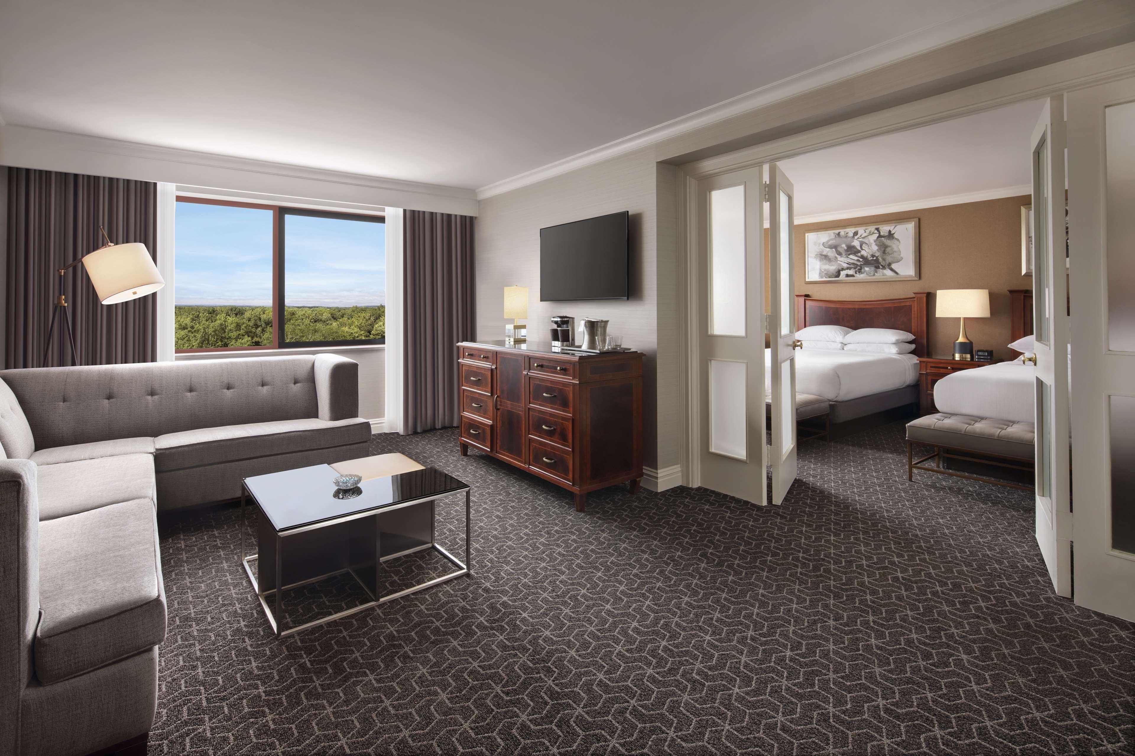 Hilton Short Hills Hotel Екстериор снимка