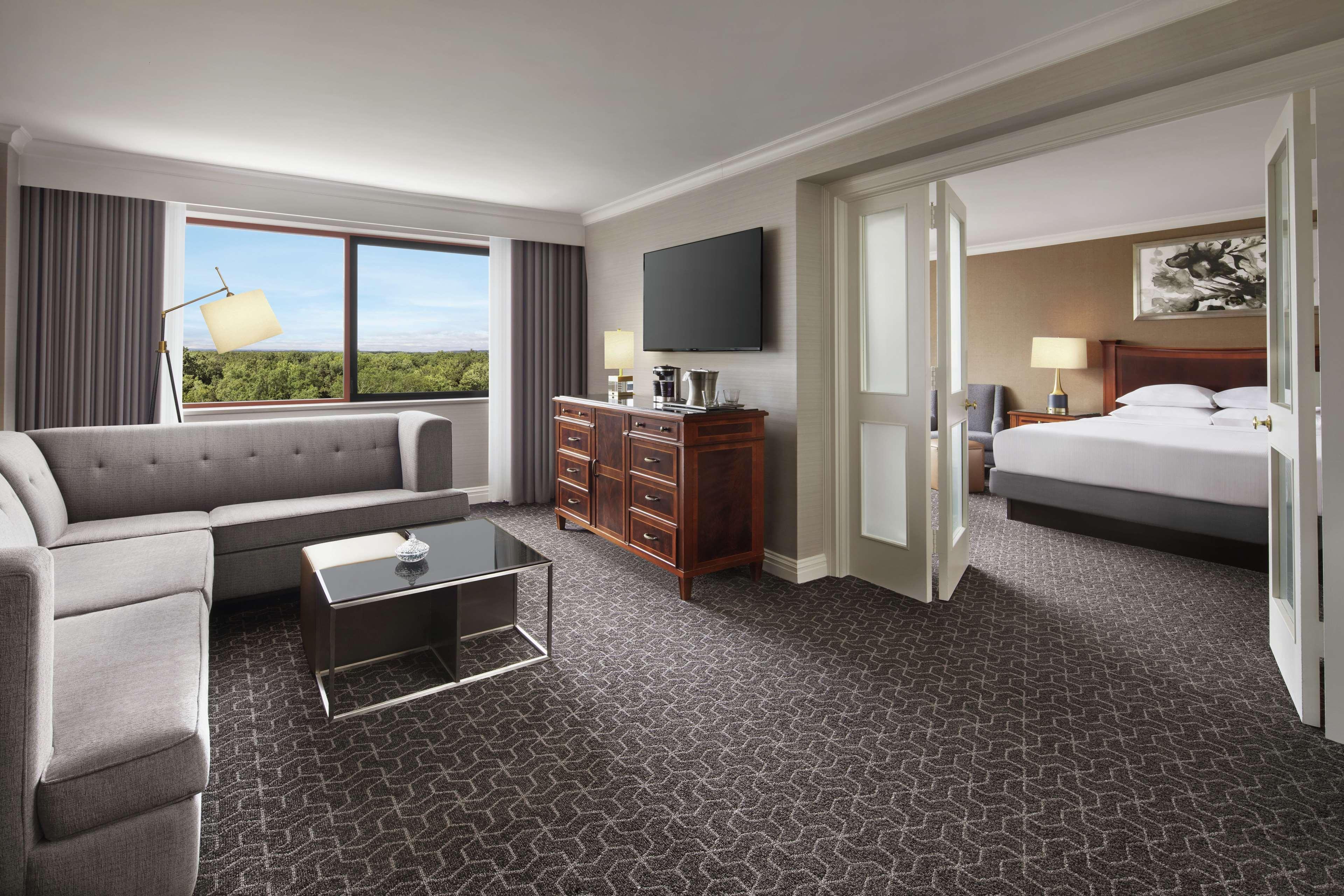 Hilton Short Hills Hotel Екстериор снимка
