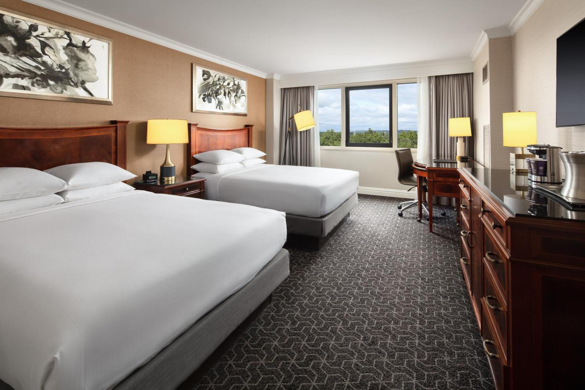 Hilton Short Hills Hotel Екстериор снимка