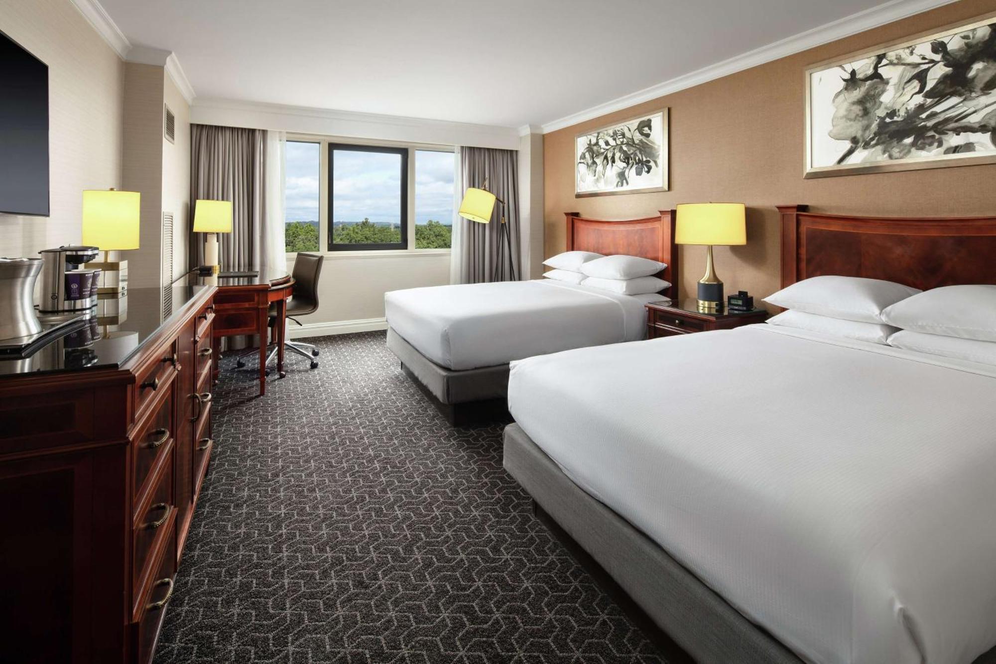 Hilton Short Hills Hotel Екстериор снимка